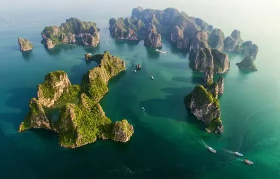 Halong Bay Cruise Vietnam